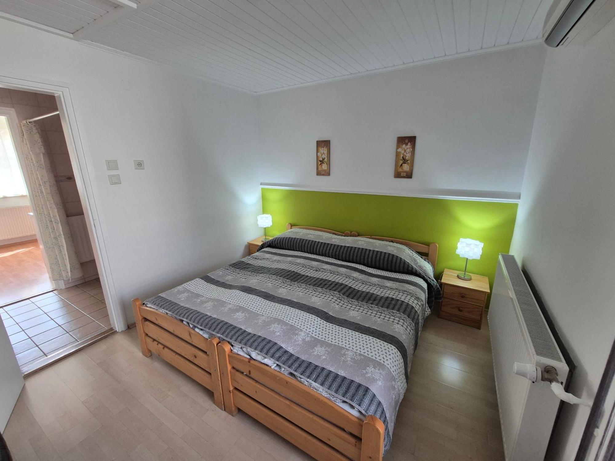 גיולה Roxanna Apartman מראה חיצוני תמונה