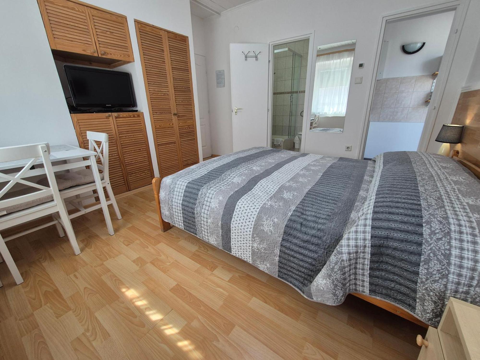 גיולה Roxanna Apartman מראה חיצוני תמונה